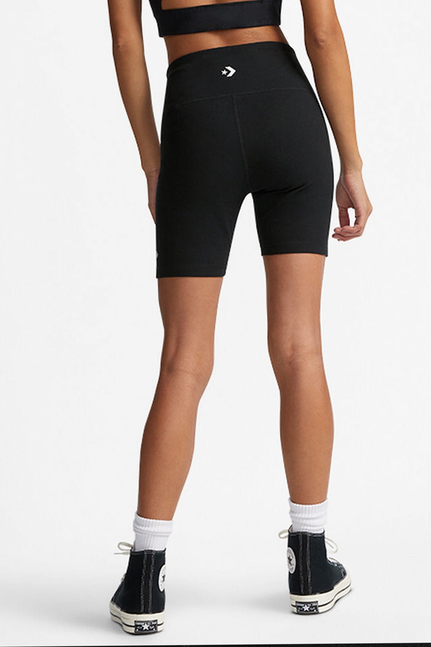 CONVERSE WORDMARK BIKE SHORT en color NEGRO  (2)