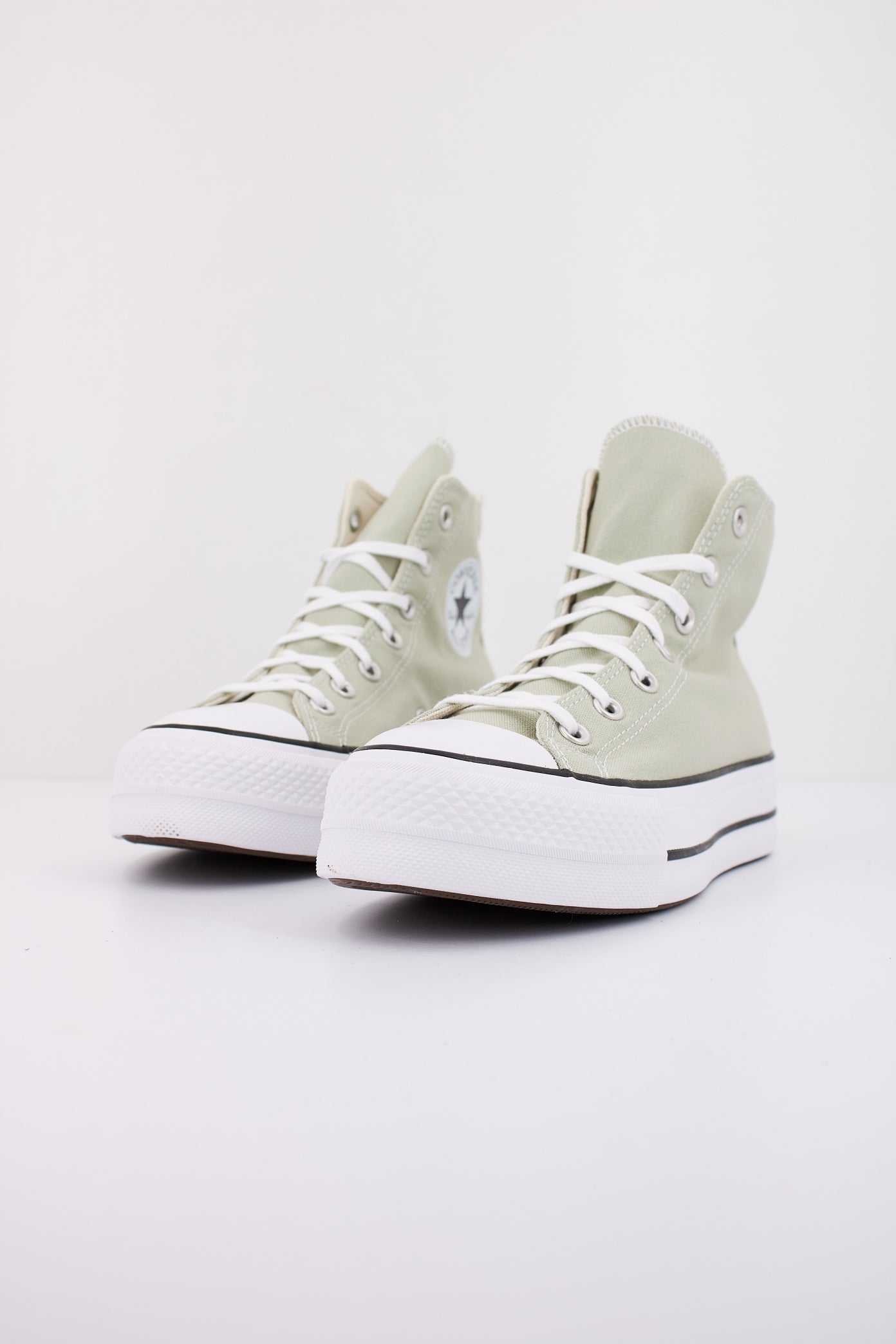 CONVERSE CHUCK TAYLOR ALL STAR LIFT HI en color VERDE  (2)