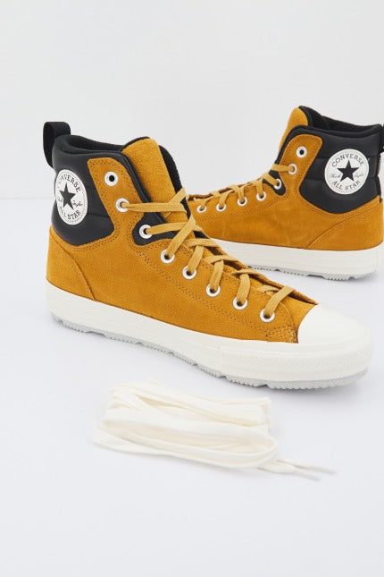 CONVERSE CHUCK TAYLOR ALL STAR BERKSHIRE BOOT en color MARRON  (1)