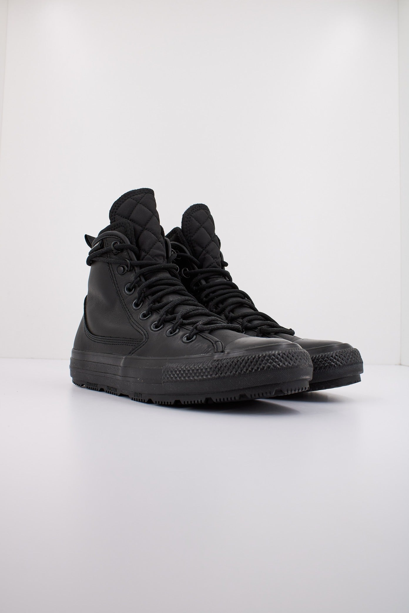 CONVERSE ALL STAR ALL TERRAIN en color NEGRO  (2)