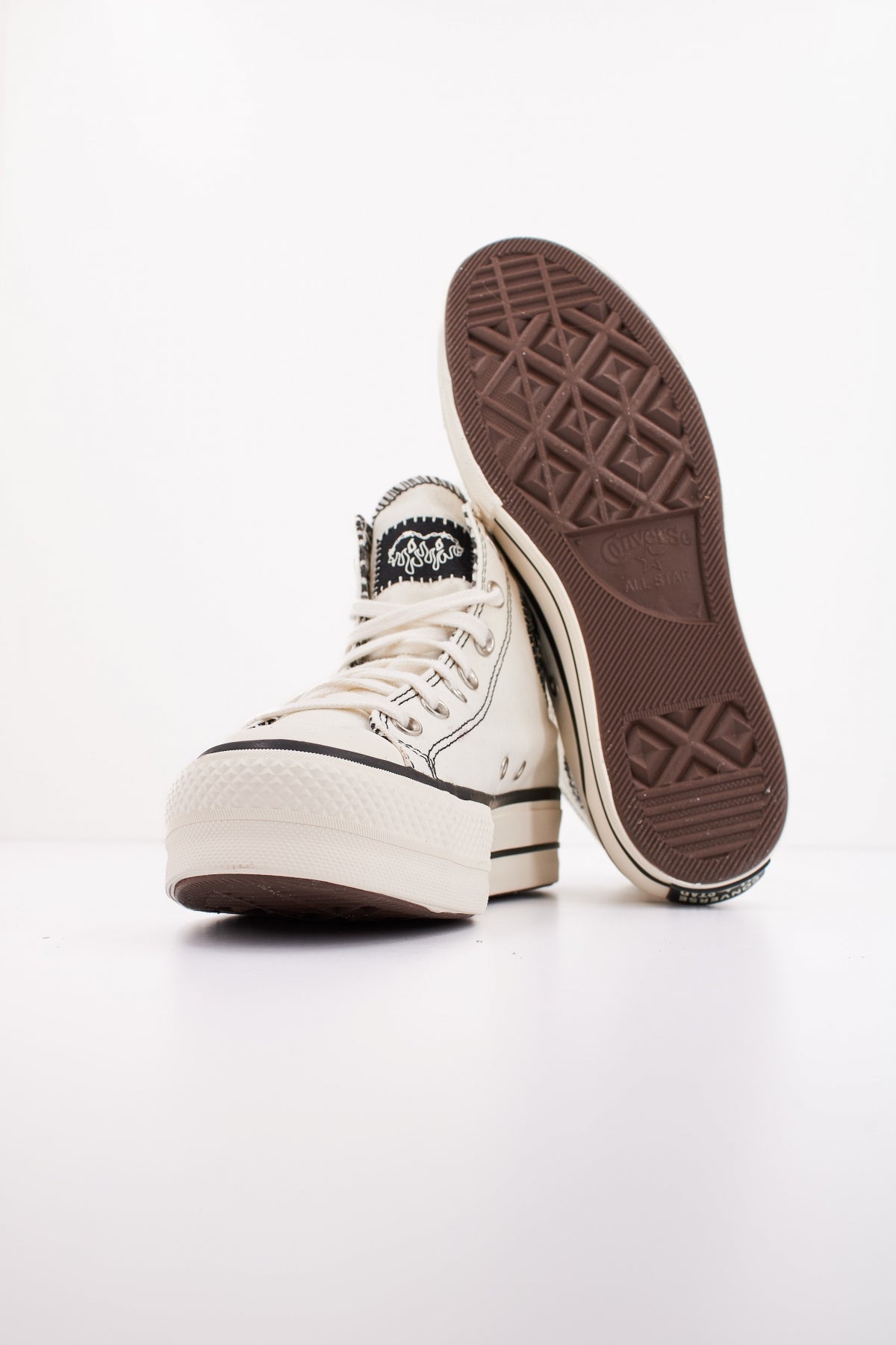 CONVERSE CHUCK TAYLOR ALL STAR LIFT HI en color BLANCO  (4)