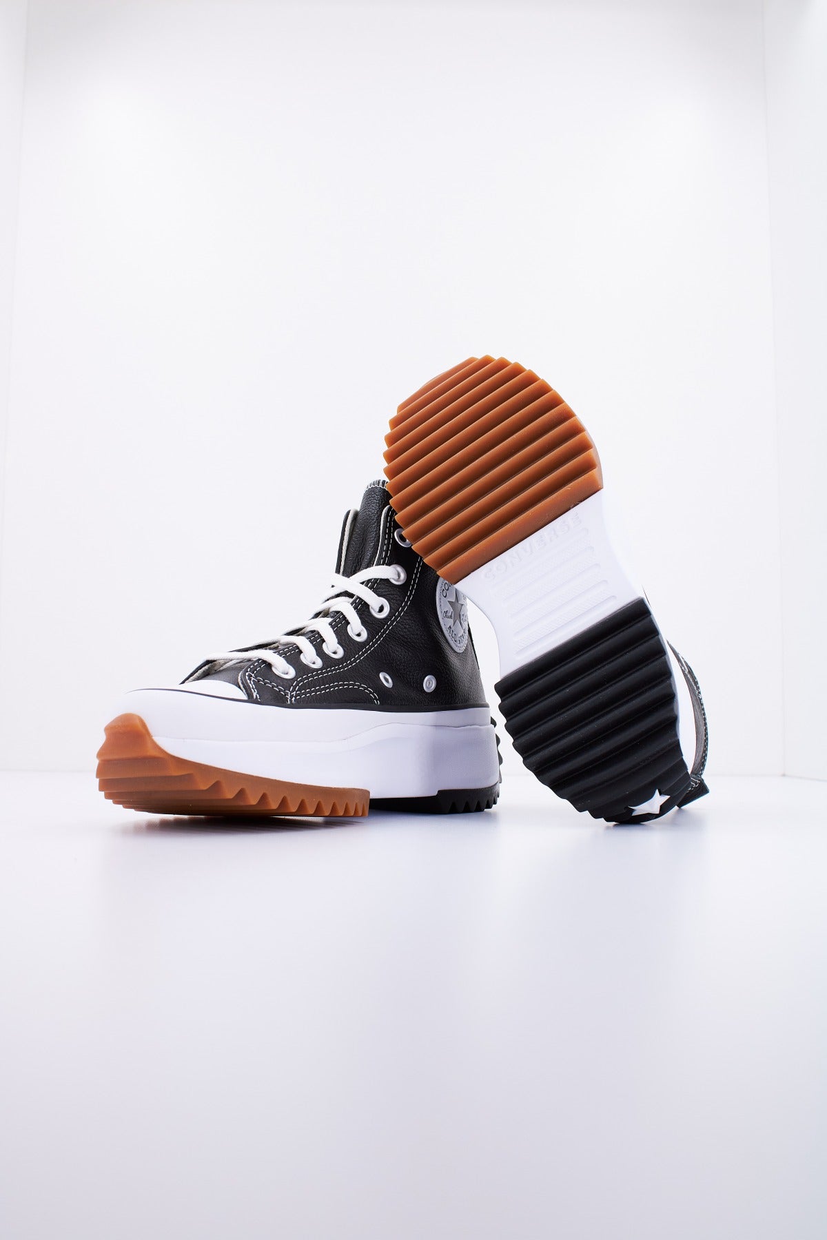 CONVERSE CHUCK TAYLOR ALL STAR RUN STAR HIKE HI en color NEGRO  (4)