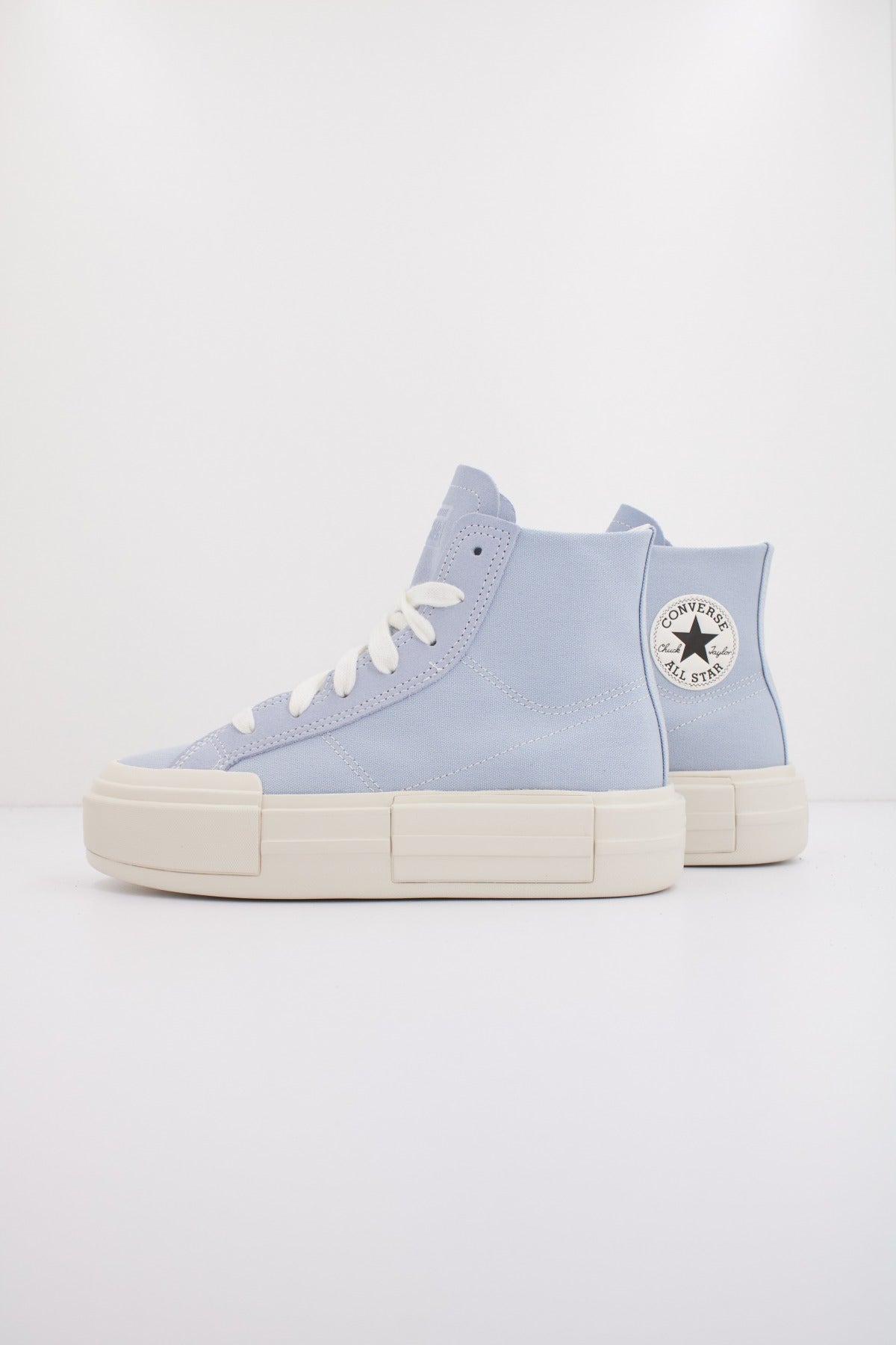 CONVERSE CHUCK TAYLOR ALL STAR CRUISE HI en color AZUL  (1)