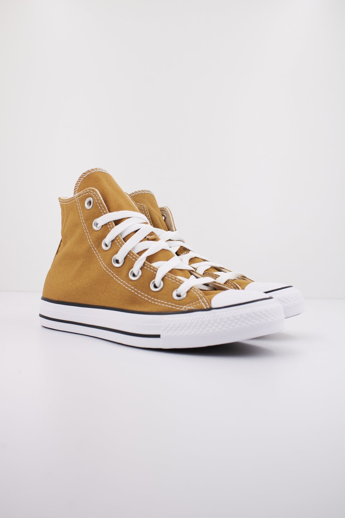 CONVERSE CHUCK TAYLOR ALL STAR HI en color AMARILLO  (2)