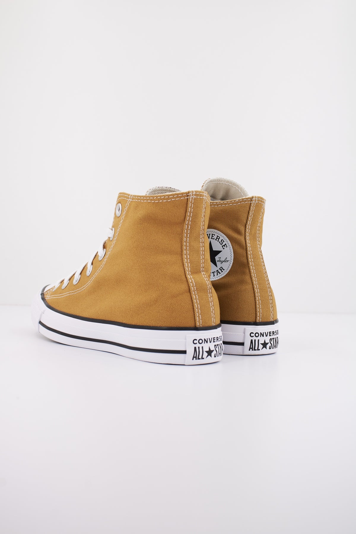 CONVERSE CHUCK TAYLOR ALL STAR HI en color AMARILLO  (3)