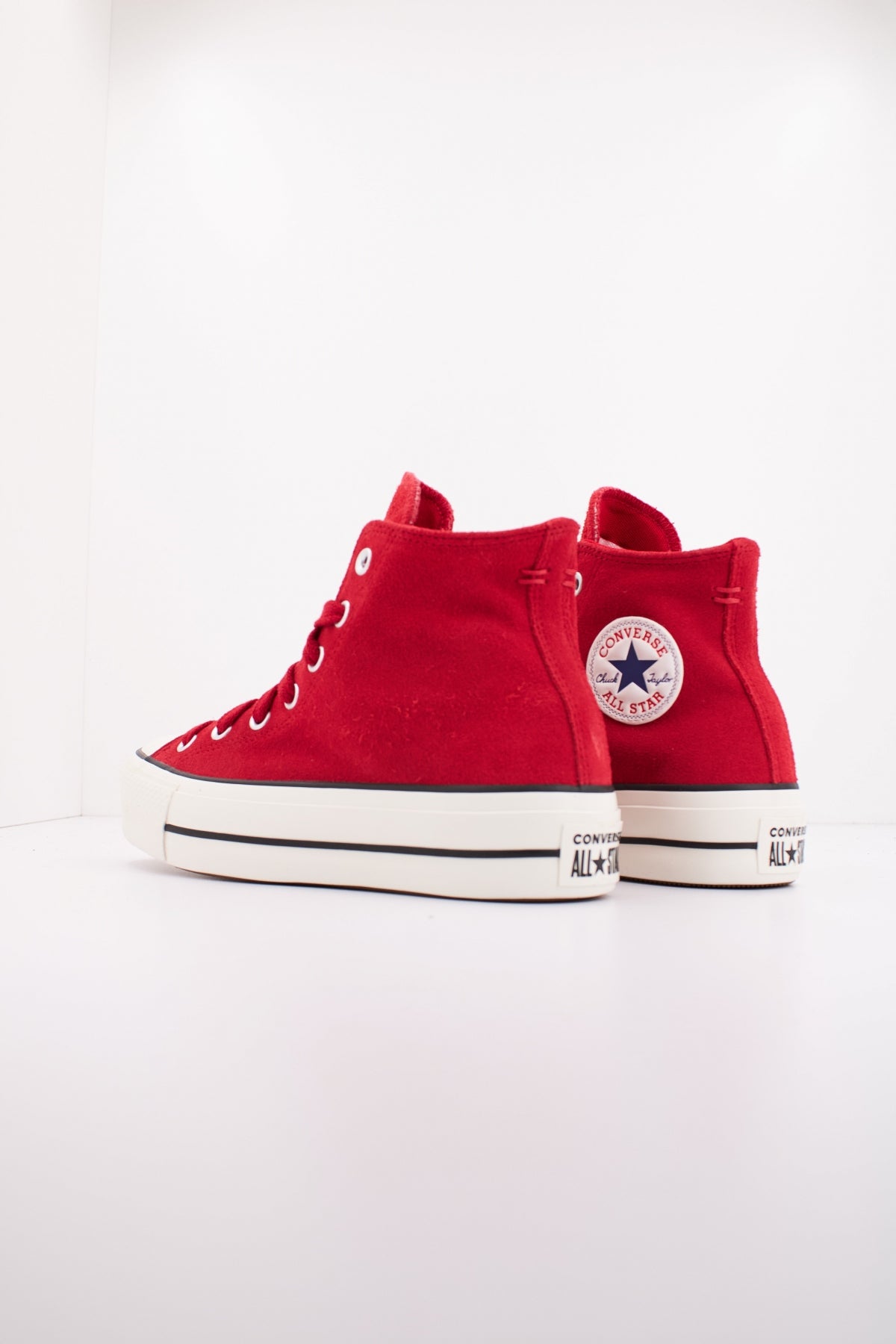 CONVERSE CHUCK TAYLOR ALL STAR LIFT SUEDE en color ROJO  (3)