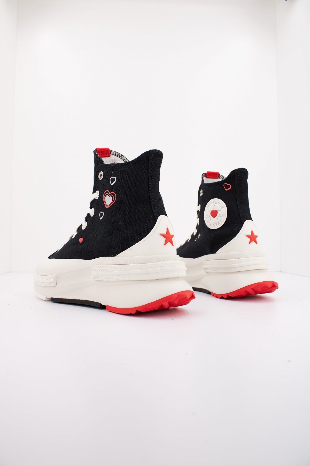 CONVERSE RUN STAR LEGACY CX PLATFORM YK HEART en color NEGRO  (3)