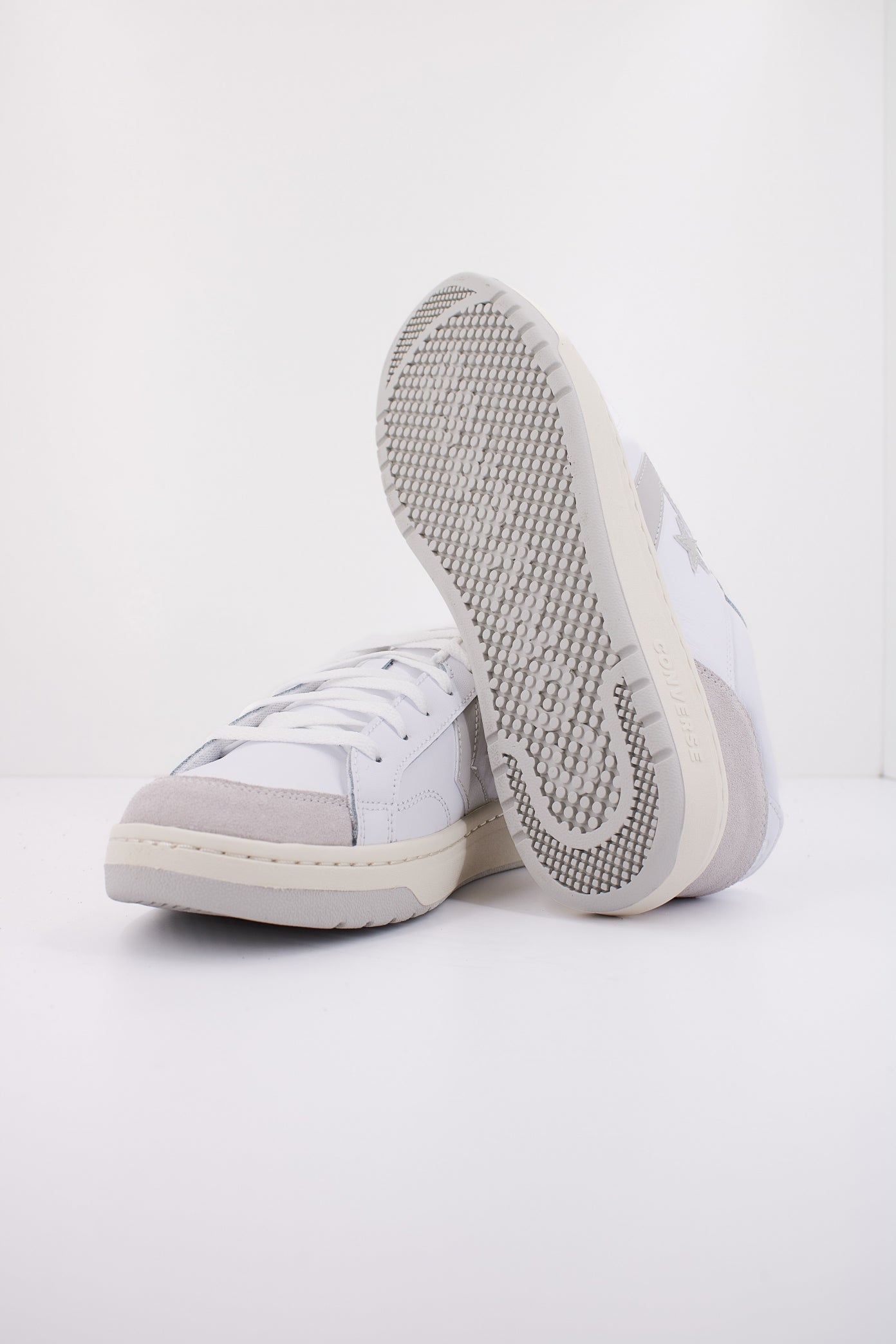 CONVERSE PRO BLAZE CLASSIC en color BLANCO  (5)