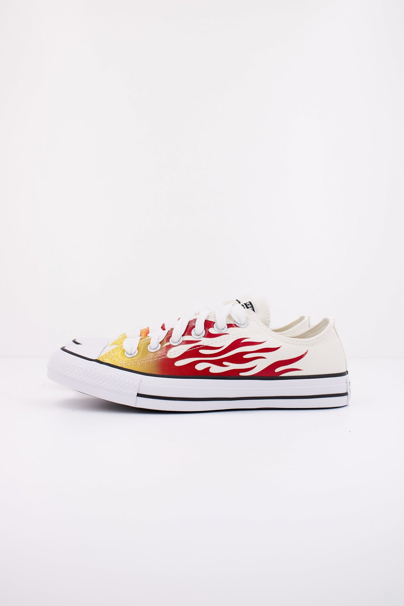 CONVERSE  CHUCK TAYLOR ALL STAR FAMES en color BLANCO  (1)