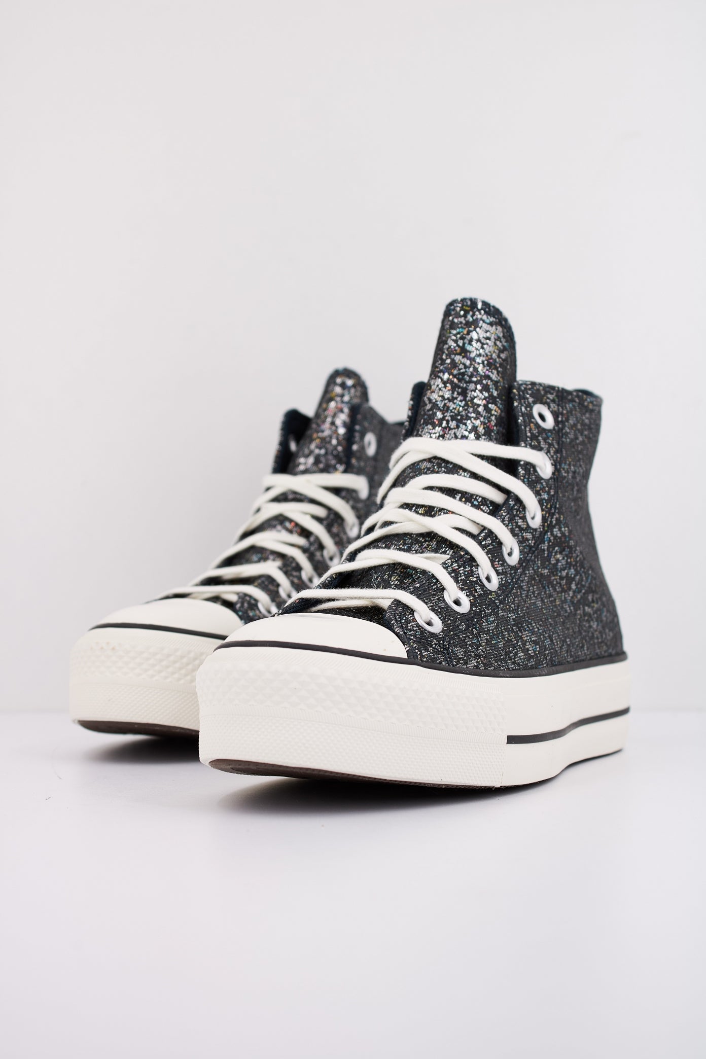 CONVERSE CHUCK TAYLOR ALL STAR LIFT PLATFORM GLITTER en color NEGRO  (2)