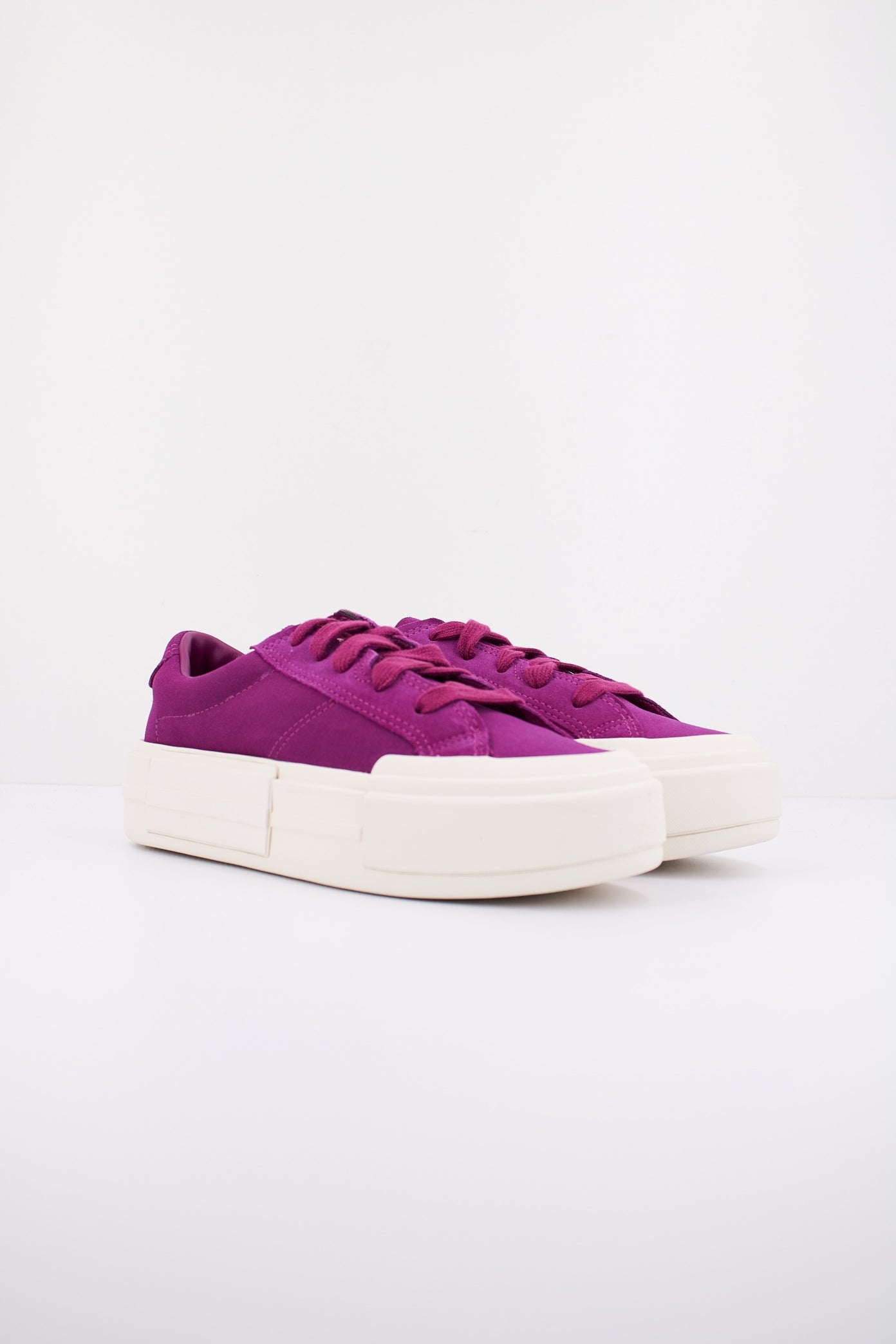 CONVERSE CHUCK TAYLOR ALL STAR CRUISE OX QUANTUM en color VIOLETA  (2)