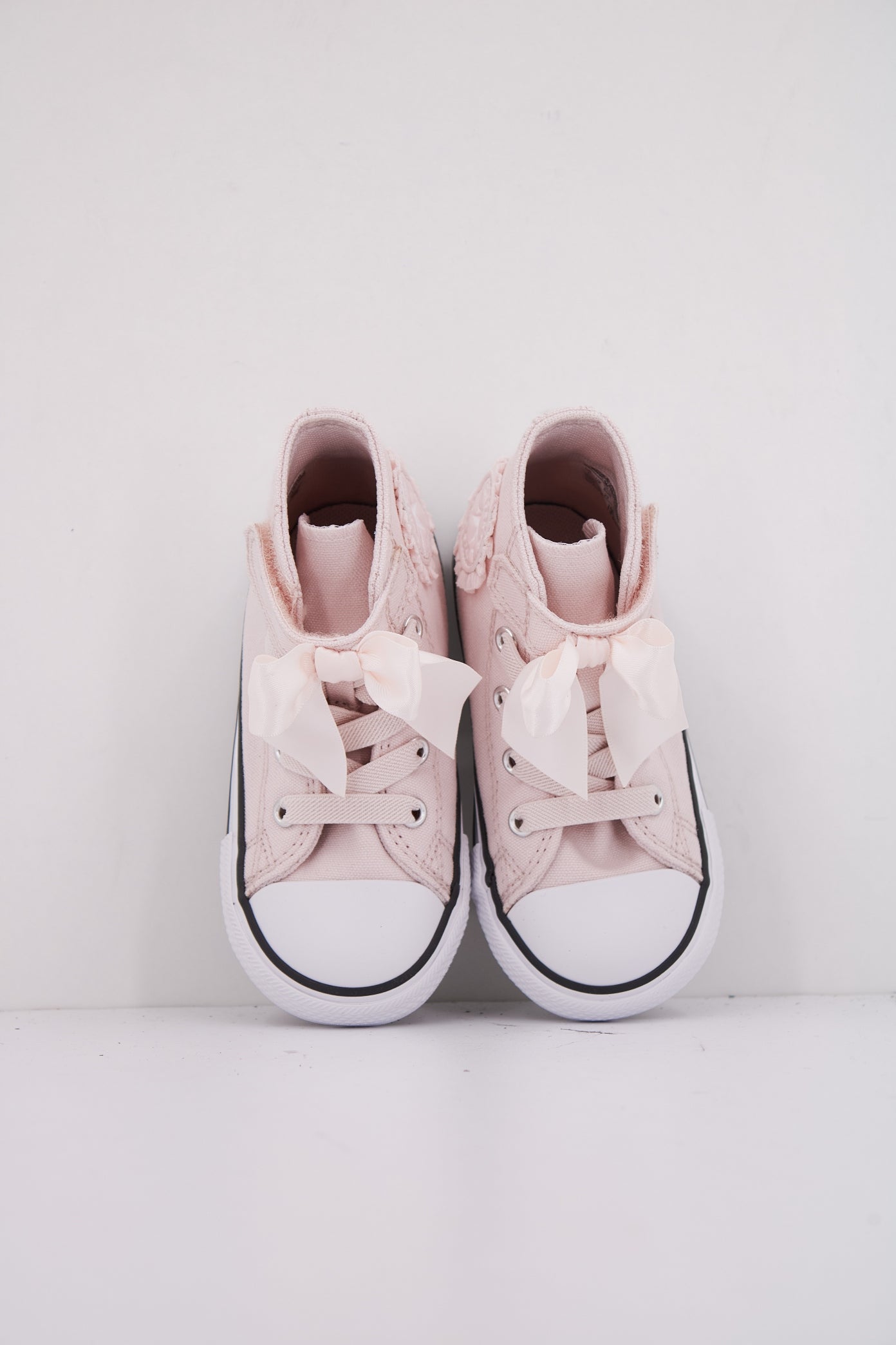 CONVERSE CHUCK TAYLOR ALL STAR V HI en color ROSA  (3)