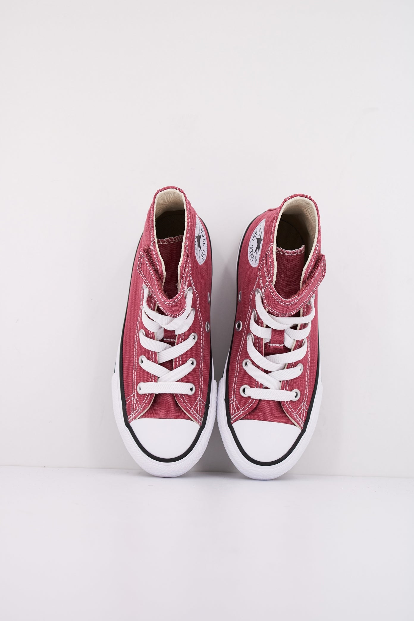 CONVERSE CTAS V HI en color ROJO  (3)