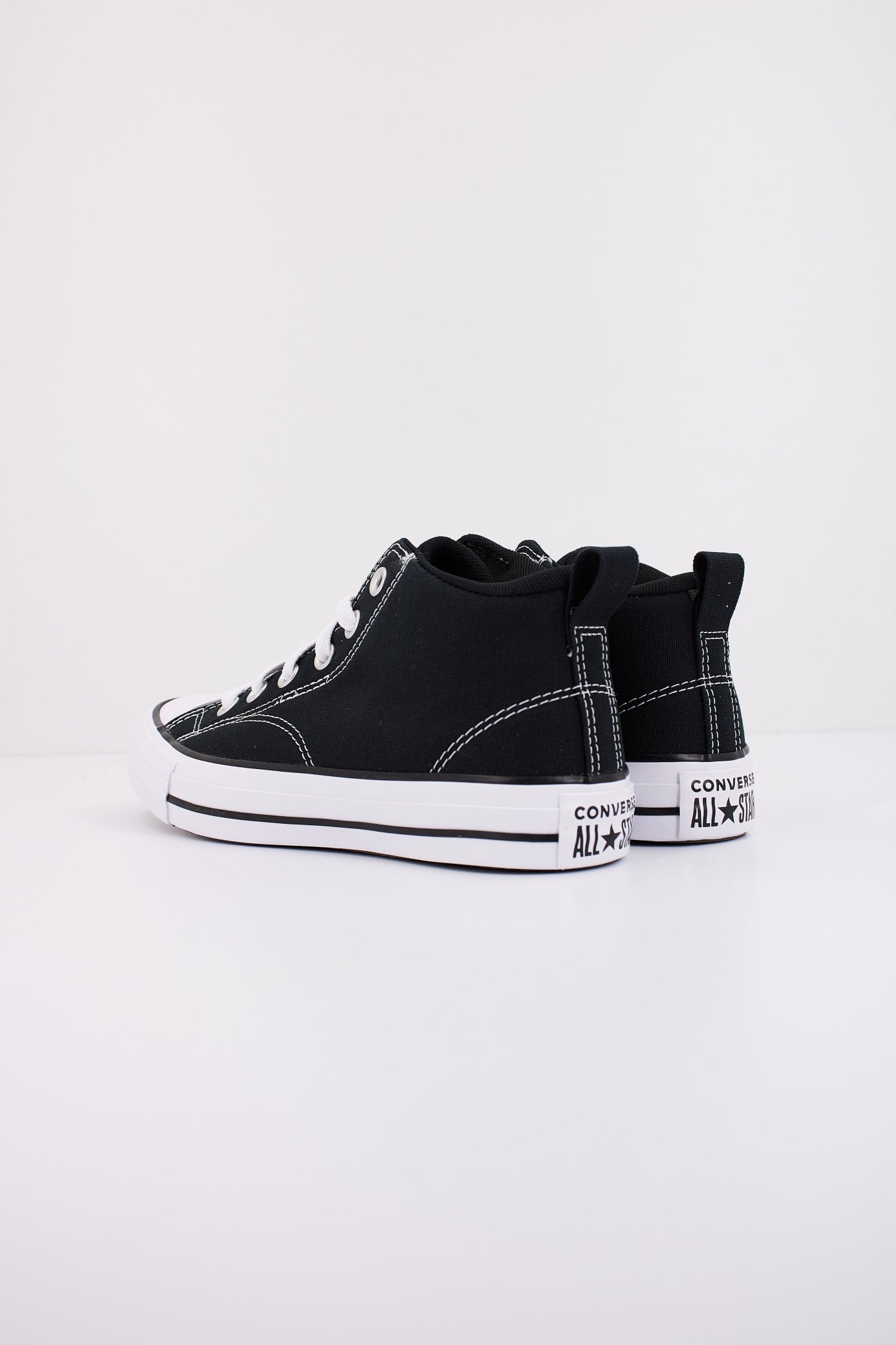 CONVERSE CHUCK TAYLOR ALL STAR MALDEN STREET en color NEGRO  (4)