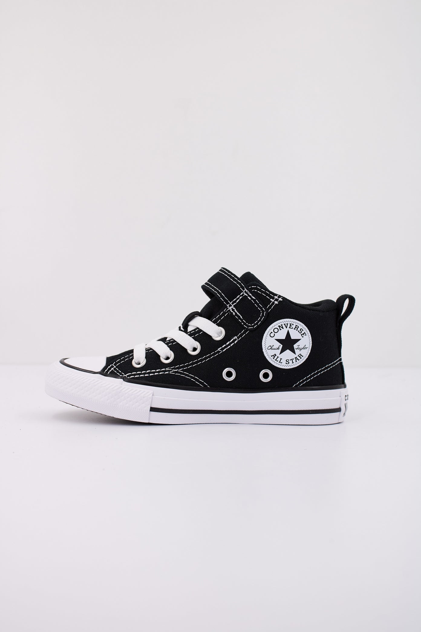 CONVERSE CHUCK TAYLOR ALL STAR MALDE en color NEGRO  (1)