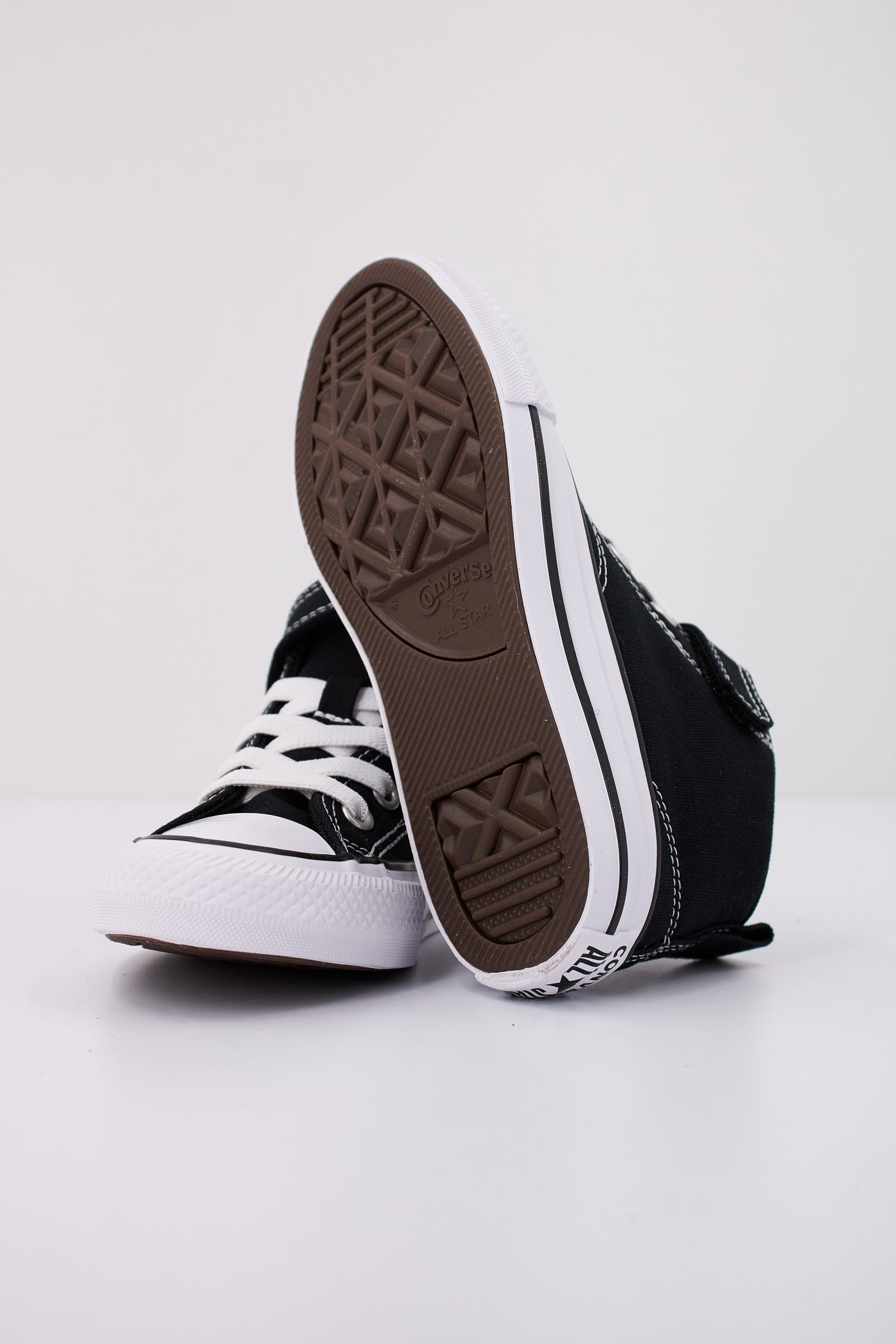 CONVERSE CHUCK TAYLOR ALL STAR MALDE en color NEGRO  (5)