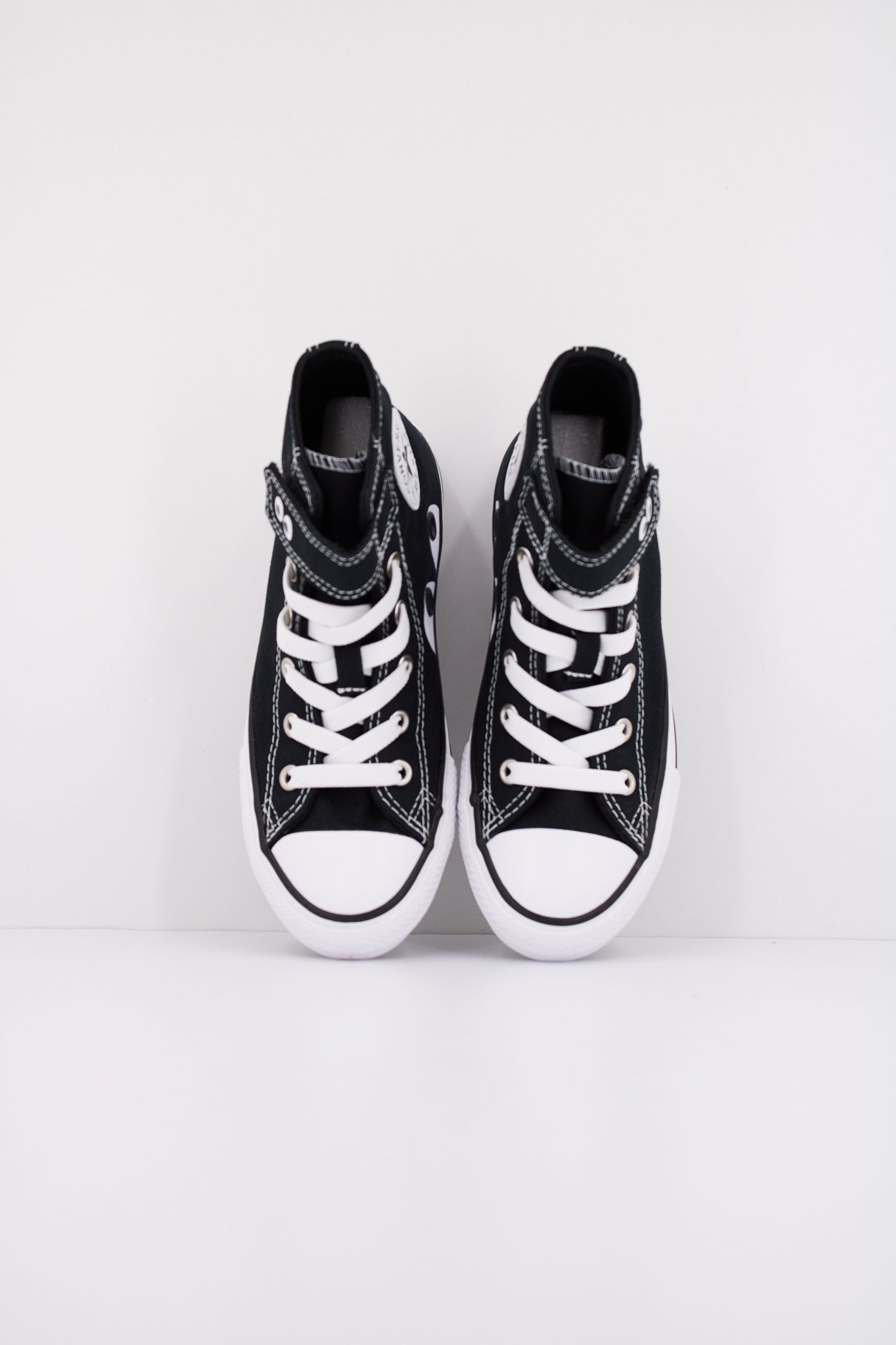 CONVERSE  CHUCK TAYLOR ALL STAR EYES en color NEGRO  (3)