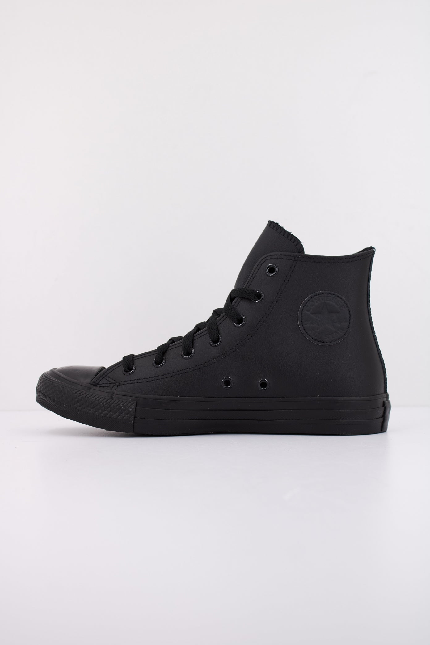 CONVERSE CHUCK TAYLOR ALL STAR HI en color NEGRO  (1)