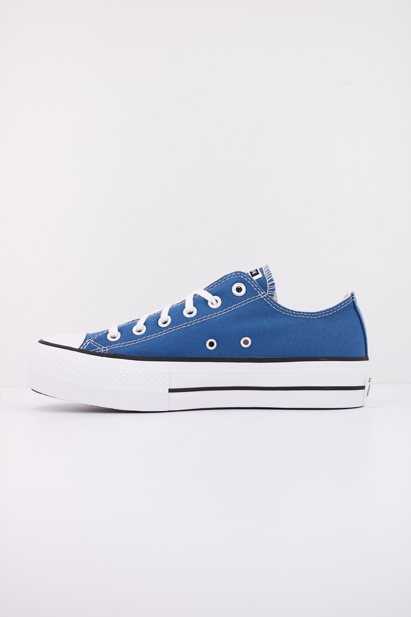 CONVERSE CHUCK TAYLOR ALL STAR LIFT OX en color AZUL  (1)