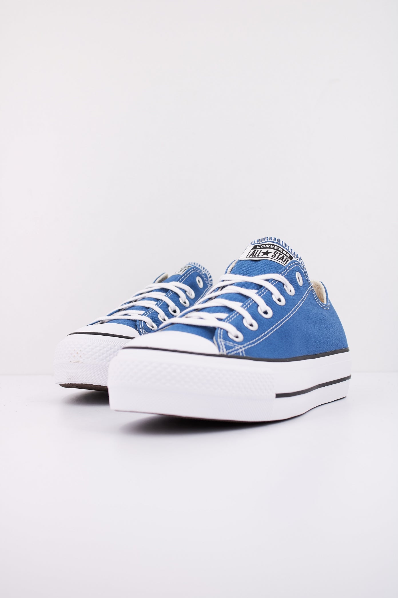 CONVERSE CHUCK TAYLOR ALL STAR LIFT OX en color AZUL  (2)