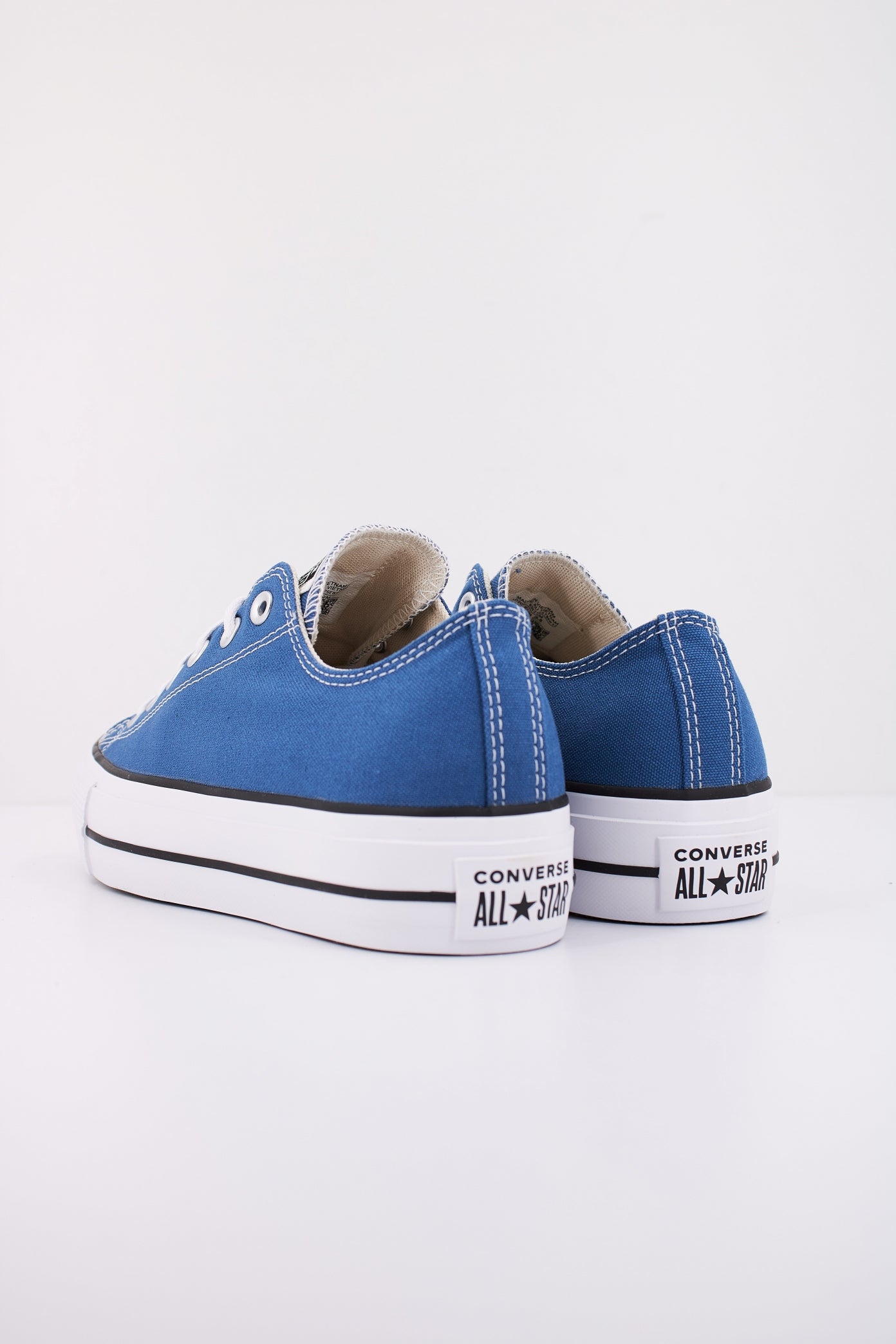 CONVERSE CHUCK TAYLOR ALL STAR LIFT OX en color AZUL  (4)