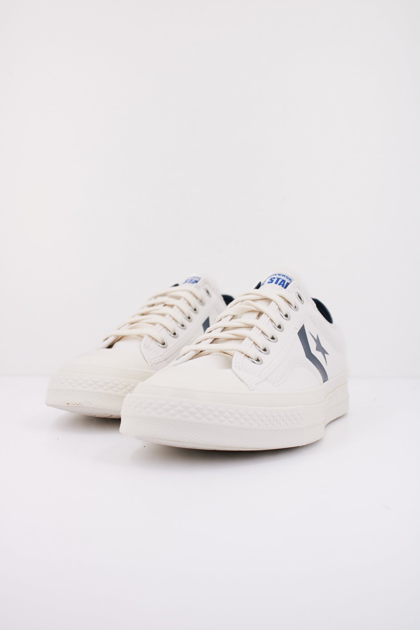 CONVERSE STAR PLAYER  OX VINTAGE en color BLANCO  (2)