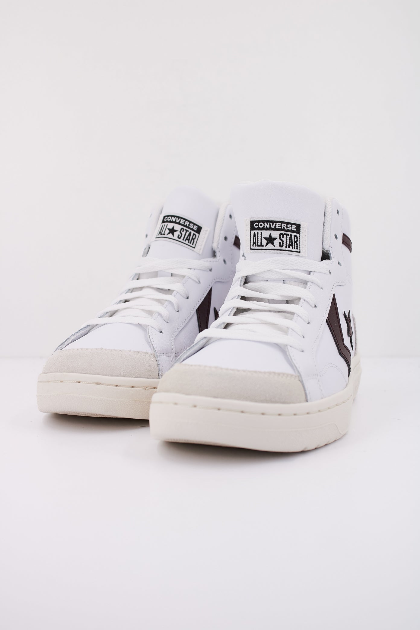 CONVERSE PRO BLAZE CLASSIC MID en color BLANCO  (2)