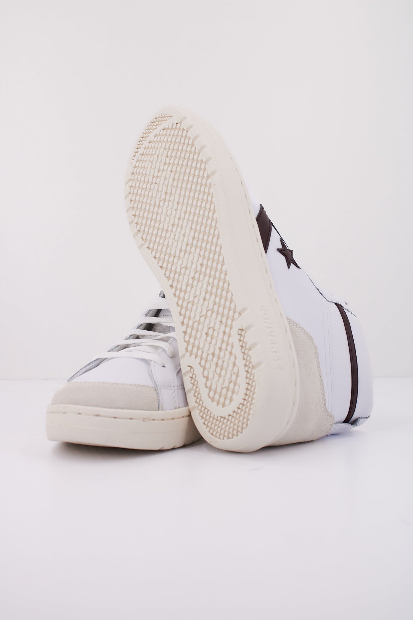 CONVERSE PRO BLAZE CLASSIC MID en color BLANCO  (5)