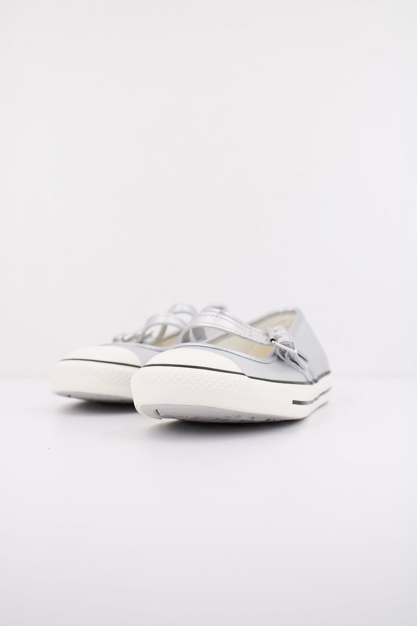 CONVERSE DAINTY MARY JANE SLIP en color PLATA  (2)