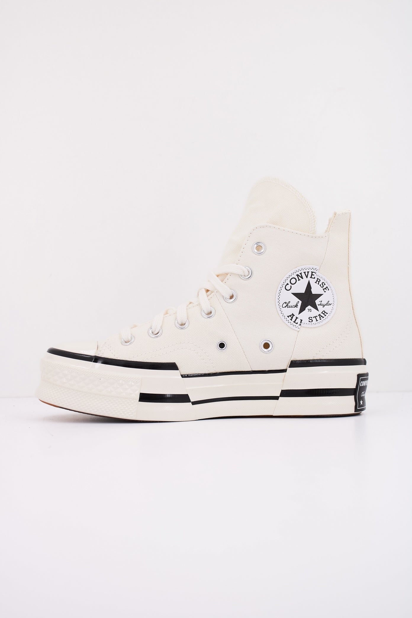 CONVERSE CHUCH  PLUS en color BLANCO  (1)