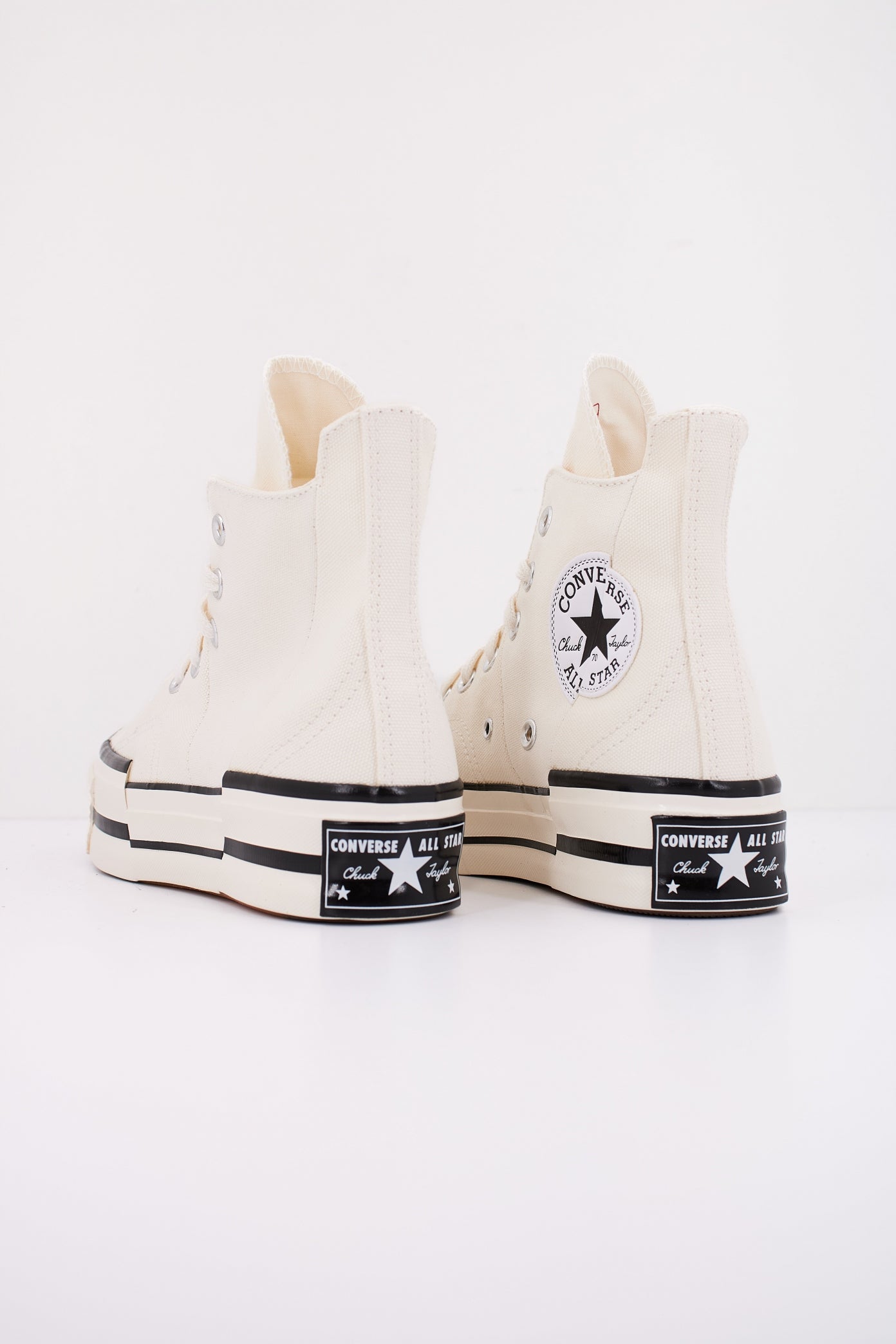 CONVERSE CHUCH  PLUS en color BLANCO  (4)