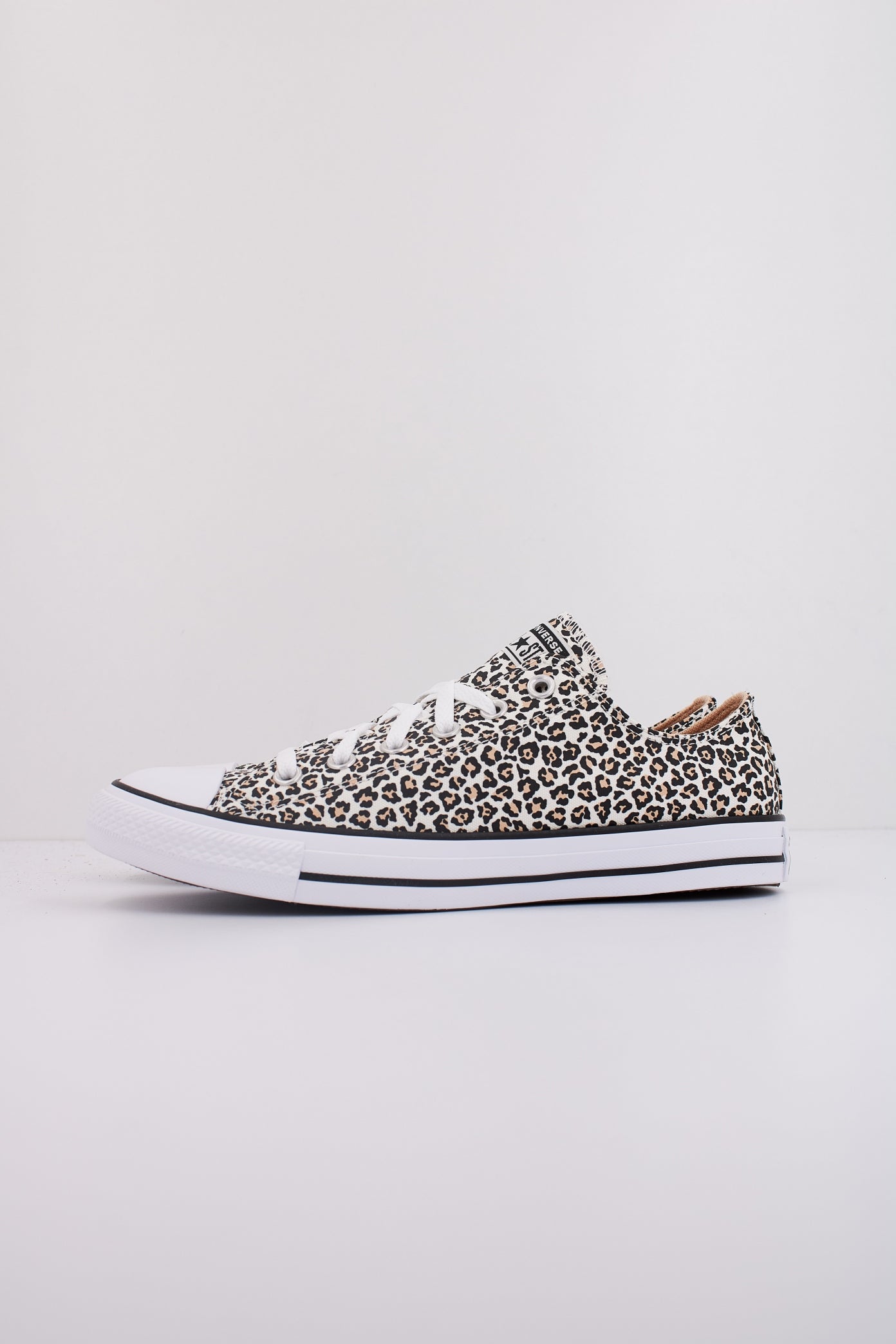 CONVERSE CHUCK TAYLOR ALL STAR en color ANIMAL PRINT  (1)