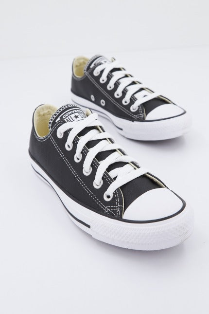 CONVERSE CHUCK TAYLOR ALL STAR CT OX en color NEGRO  (1)