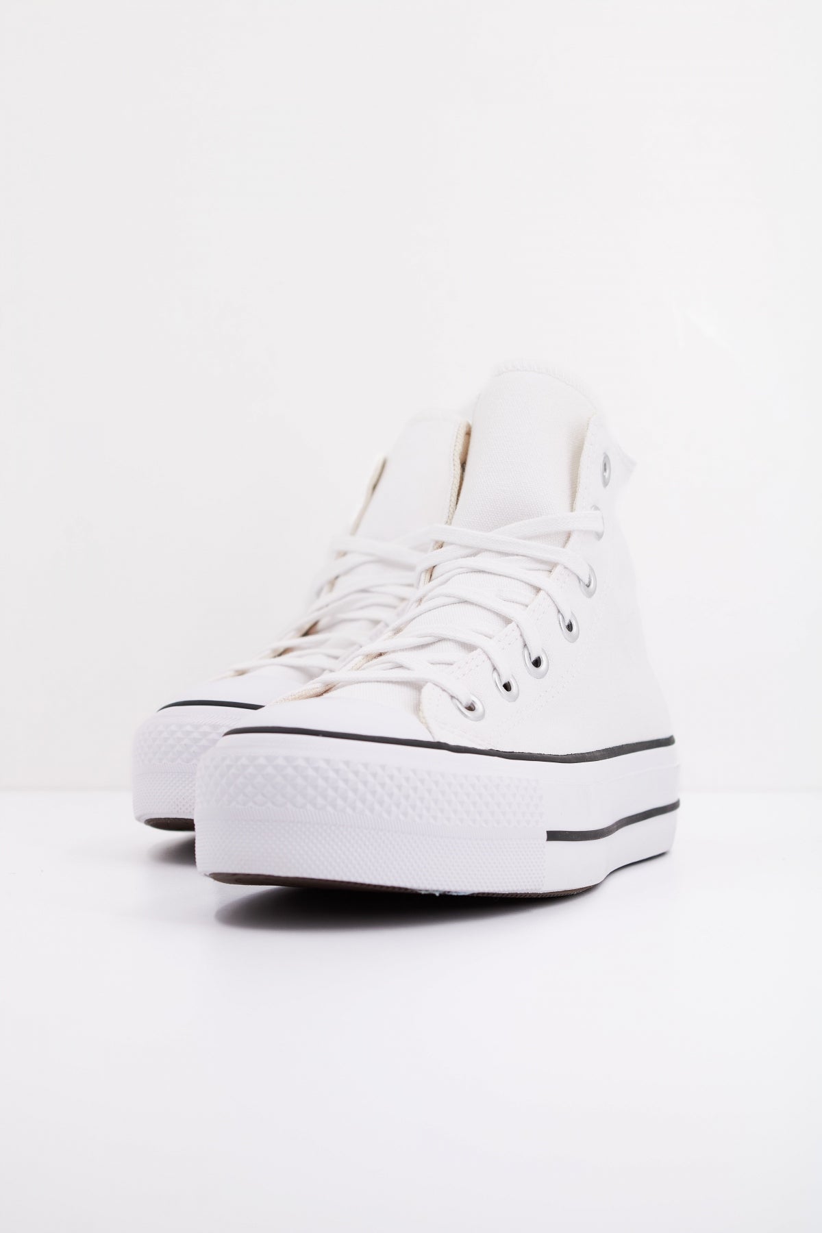 CONVERSE CHUCK TAYLOR ALL STAR LIFT PLATFORM en color BLANCO  (2)