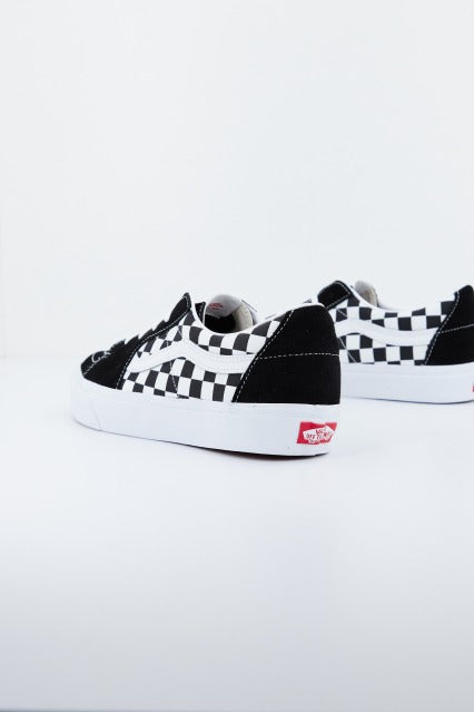 VANS UA SK-LOW en color NEGRO  (3)