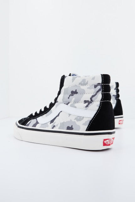 VANS UA SK-HI  DX en color NEGRO  (3)