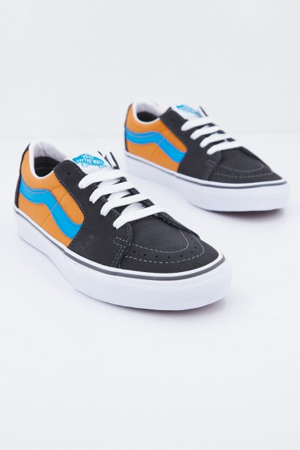 VANS UA SK-LOW en color NEGRO  (2)