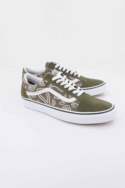 VANS UAOLD SKOOL  en color VERDE  (3)