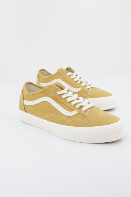 VANS UA OLD SKOOL TAPERED en color AMARILLO  (2)