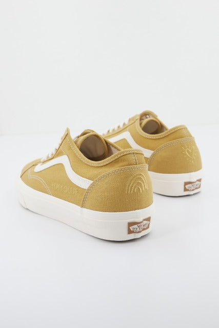 VANS UA OLD SKOOL TAPERED en color AMARILLO  (3)