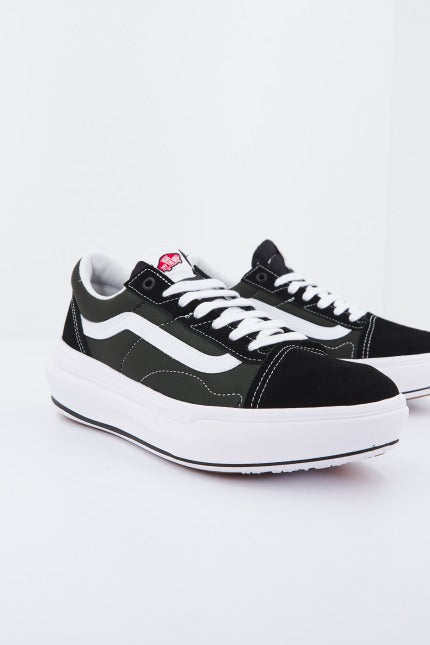 VANS OLD SKOOL OVERT CC en color NEGRO  (1)