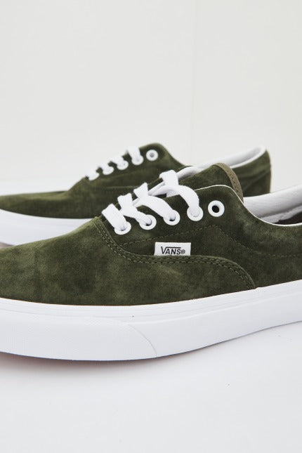 VANS  UA ERA en color VERDE  (2)