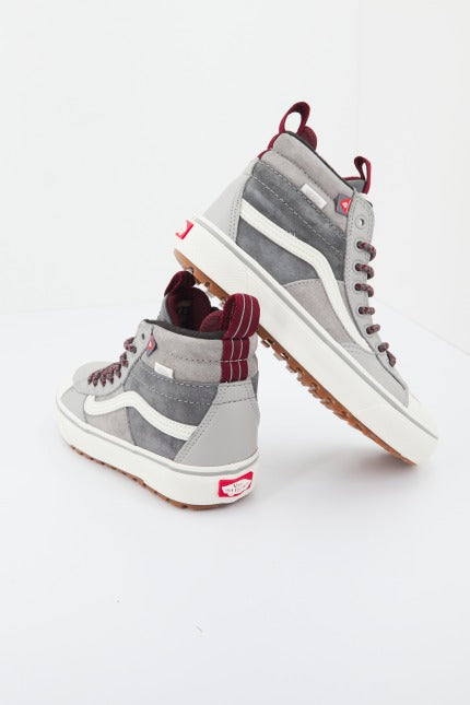 VANS UA SK-HI MTE- en color GRIS  (2)