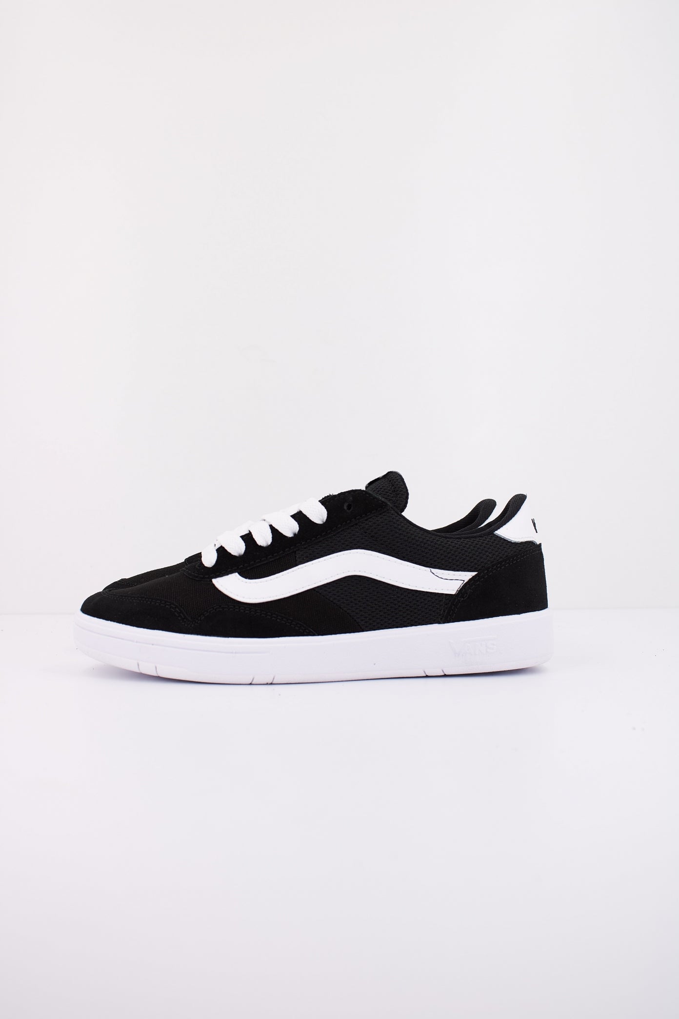 VANS CRUZE TOO CC STAPLE en color NEGRO  (1)