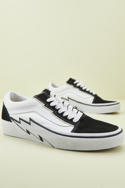 VANS OLD SKOOL BOLT -TONE en color NEGRO  (1)