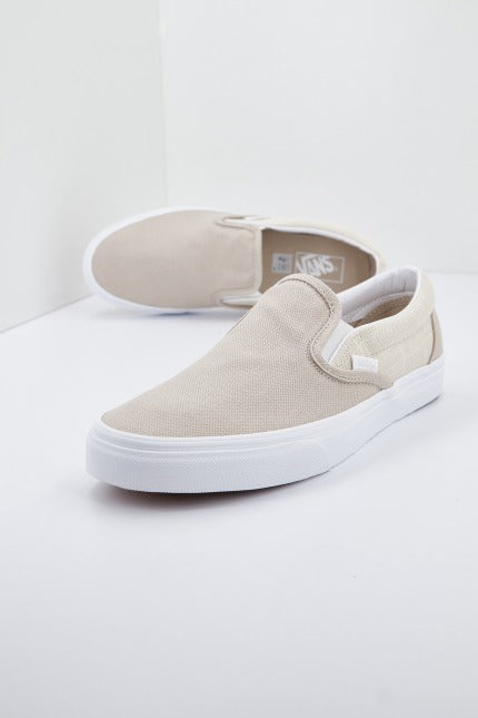 VANS CLASSIC SLIP-ON en color BEIS  (1)