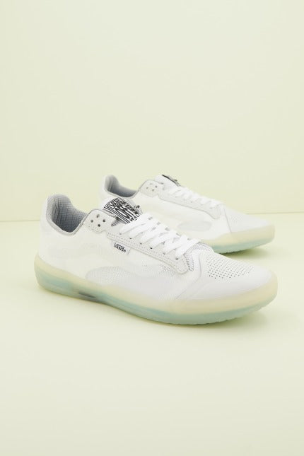 VANS EVDNT ULTIMATE en color BLANCO  (1)