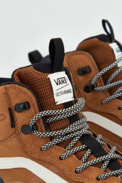 VANS ULTRARANGE EXO HI en color MARRON  (2)