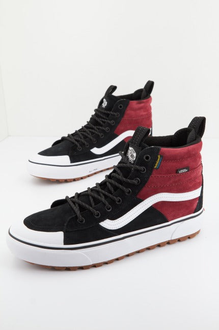 VANS SK-HI MTE- en color NEGRO  (2)