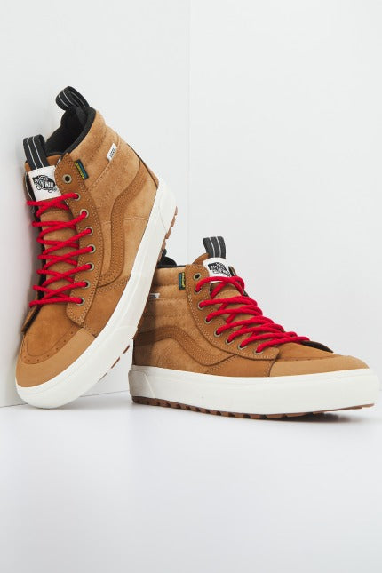 VANS UA SK-HI MTE- en color MARRON  (1)